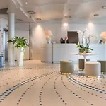 里米尼撒沃伊亚酒店 4*