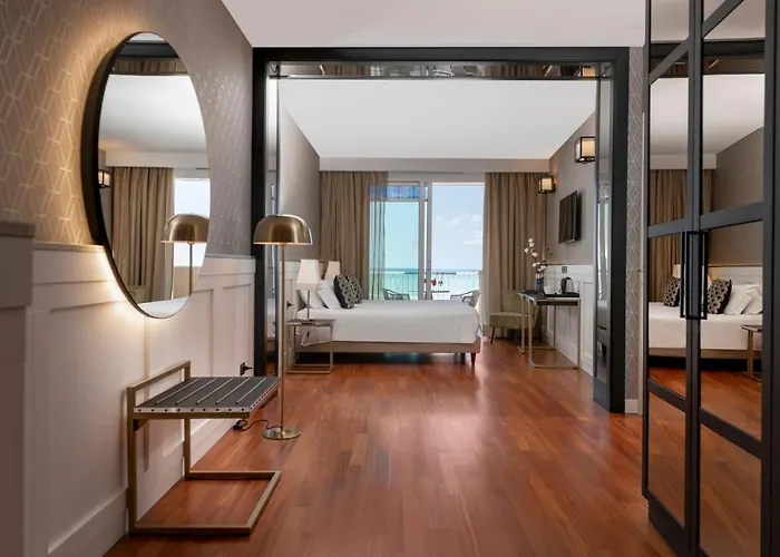 Hotell Savoia 4*