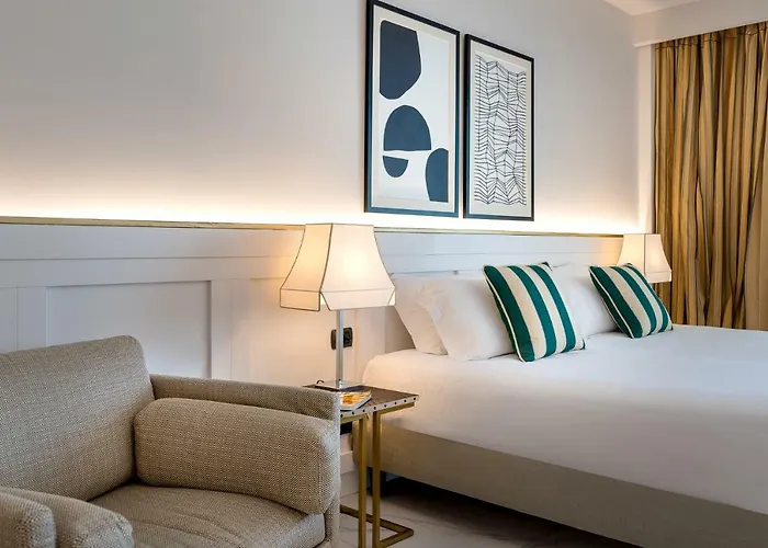 Hotell Savoia 4*