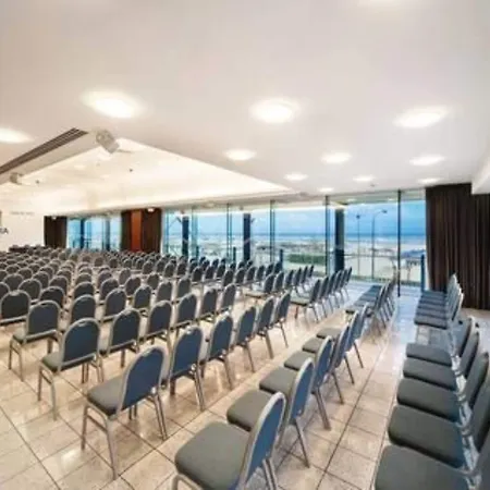 Savoia 4*