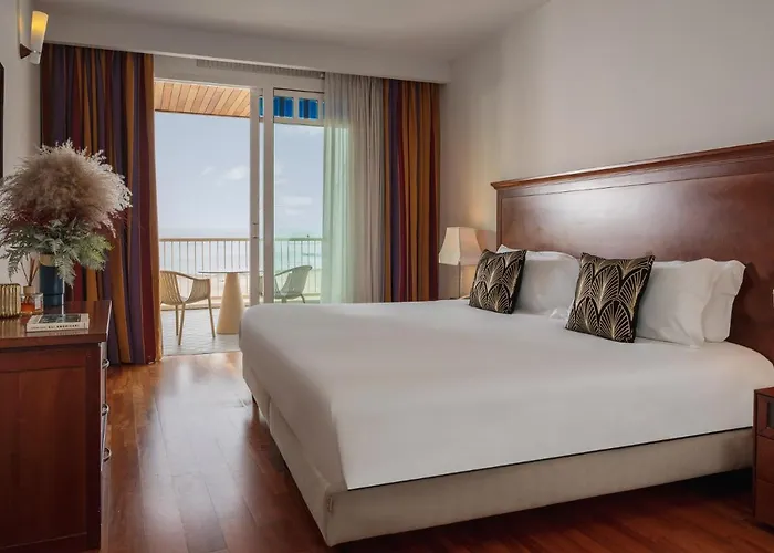 Ξενοδοχείο Savoia 4*